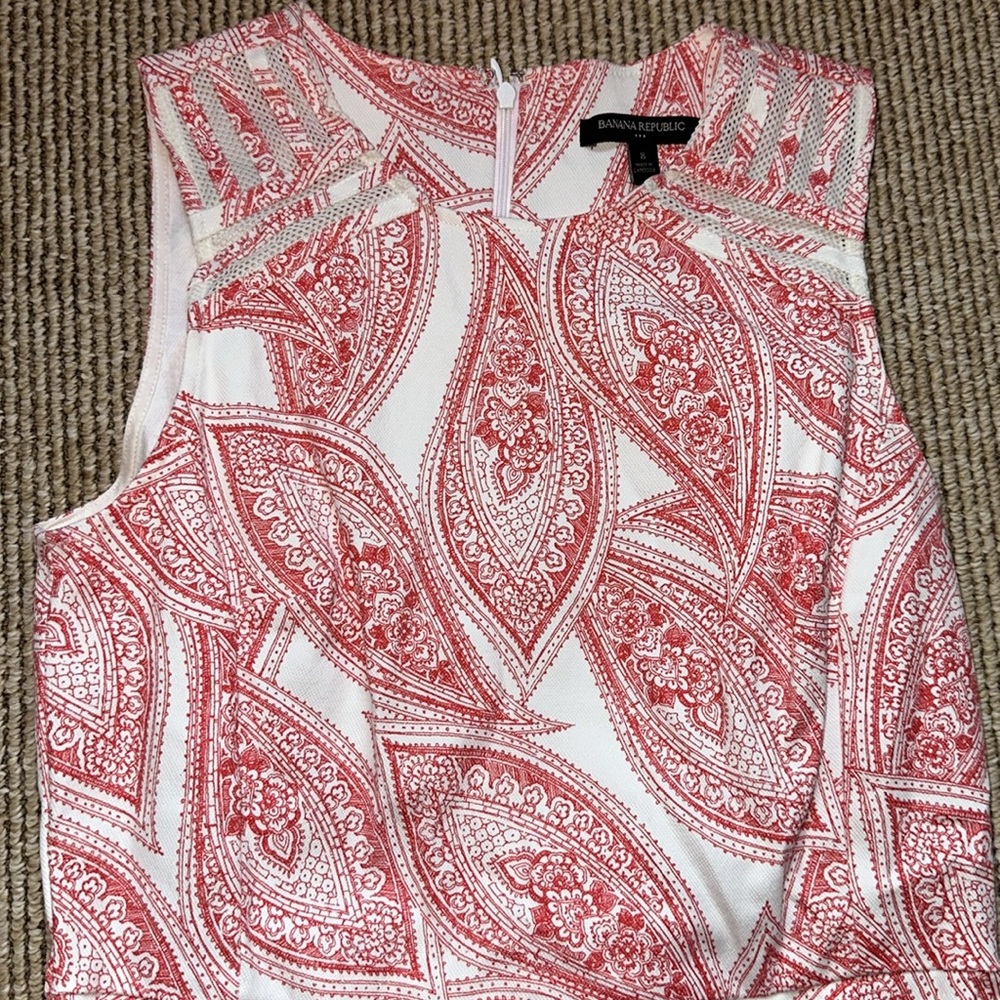 Banana Republic size 8 sleeveless dress white and coral leaf pattern - Picture 2 of 6